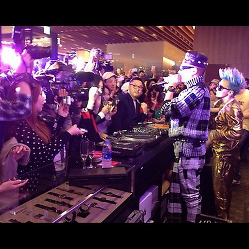 แฟชั่นG-DragonในงานฉลองMy Boon x G-Dragon