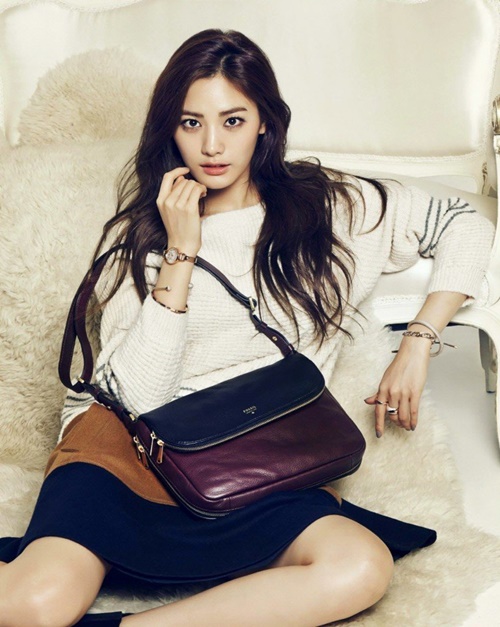 แฟชั่นลุคใหม่ของ นานะ ใน InStyle Korea