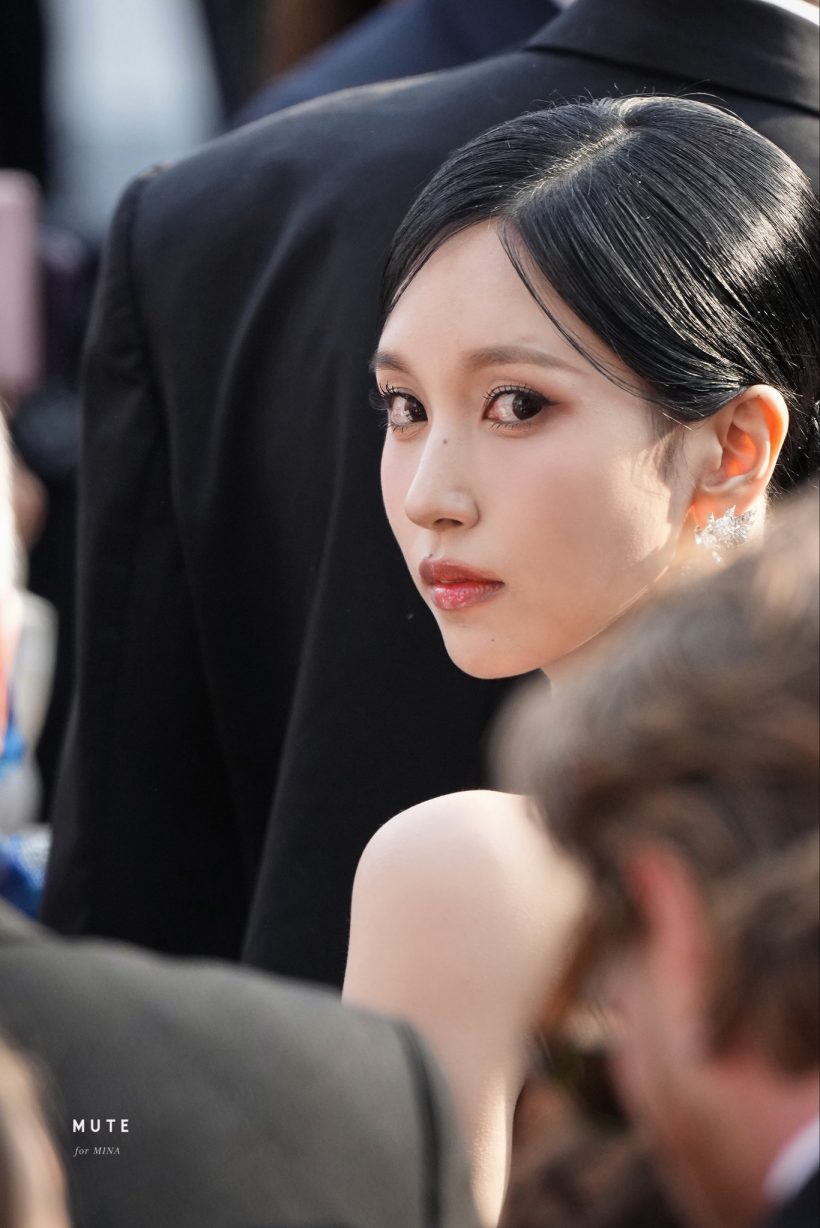 ชาวเน็ตกดWOW! นักร้องสาวคนดัง สวยสะกดแบบโคตรจึ้ง!บนพรมแดงคานส์