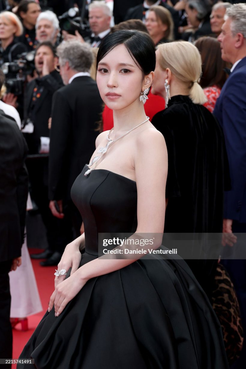 ชาวเน็ตกดWOW! นักร้องสาวคนดัง สวยสะกดแบบโคตรจึ้ง!บนพรมแดงคานส์