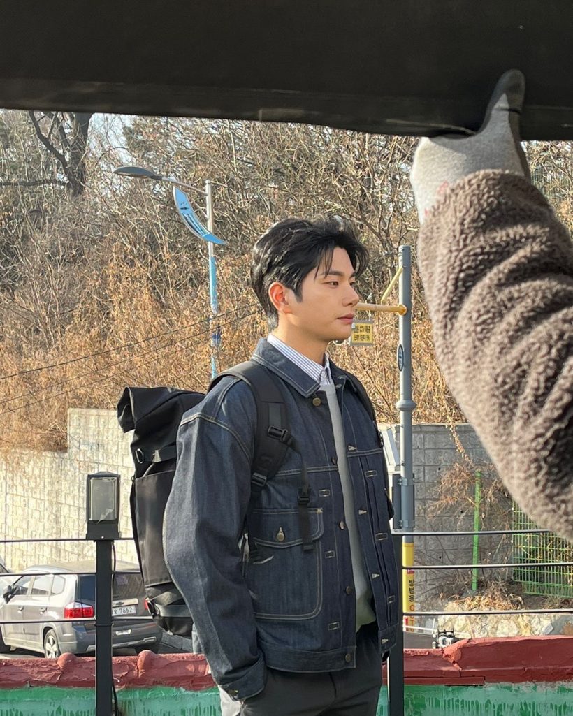 เม้าท์เเรง! 2 ดาราหนุ่มซดเกาเหลาหม้อยักษ์ ไม่ถูกกันซะเเล้ว