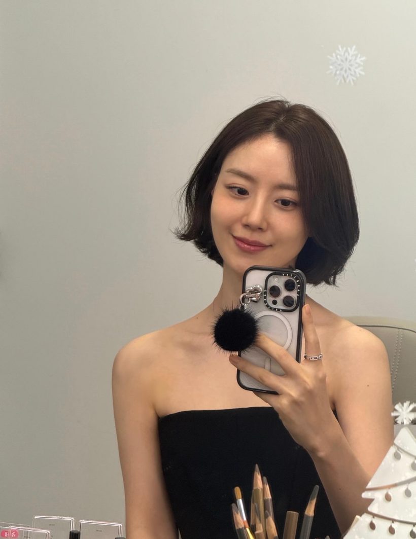 ฮือฮา!นางเอกตัวท็อป ประกาศข่าวดีวิวาห์ฟ้าแล่บแฟนหนุ่ม!!