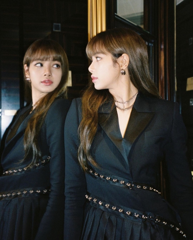 บลิ้งค์เฮ! ลิซ่า เตรียมเปิดแบรนด์แฟชั่นของตัวเอง โดยใช้ชื่อ ‘Manobal Lalisa’ และ ‘Manobal’ 