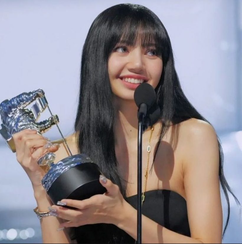 รัฐบาลไทยปลื้ม ลิซ่า BLACKPINKคว้ารางวัลเวที VMAs2022
