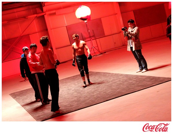 เบื้องหลัง!! Nick Khun and Taecyeon – Coca Cola Zero