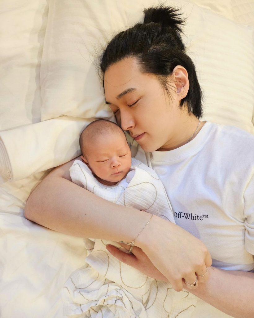 ยกให้นักร้องหนุ่มเป็นคุณพ่อดีเด่น เลี้ยงลูกดีสมกับที่รอมา10ปี