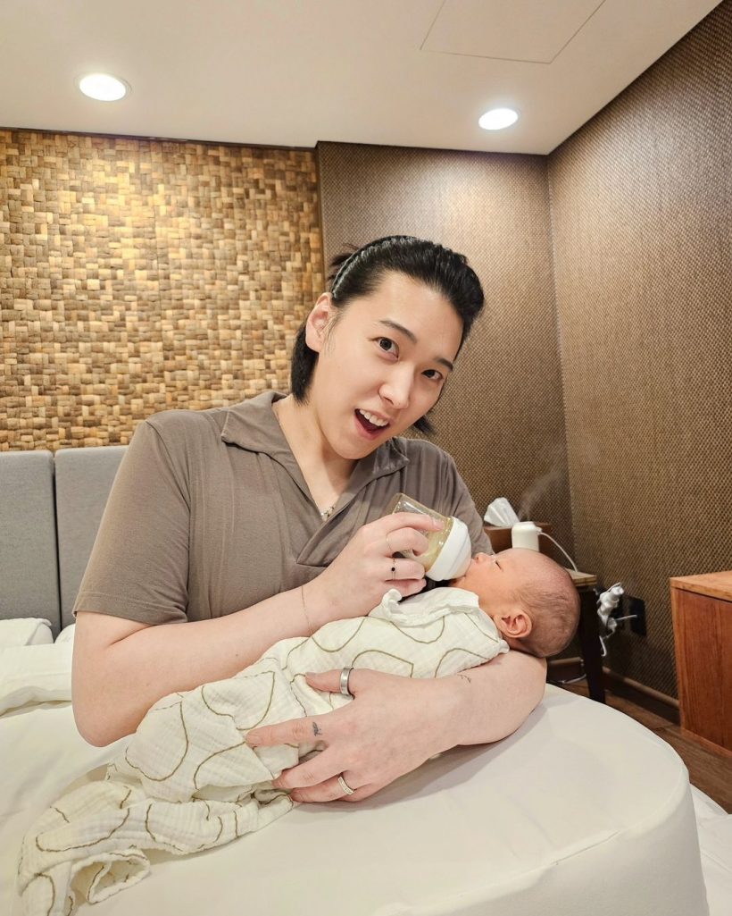 ยกให้นักร้องหนุ่มเป็นคุณพ่อดีเด่น เลี้ยงลูกดีสมกับที่รอมา10ปี