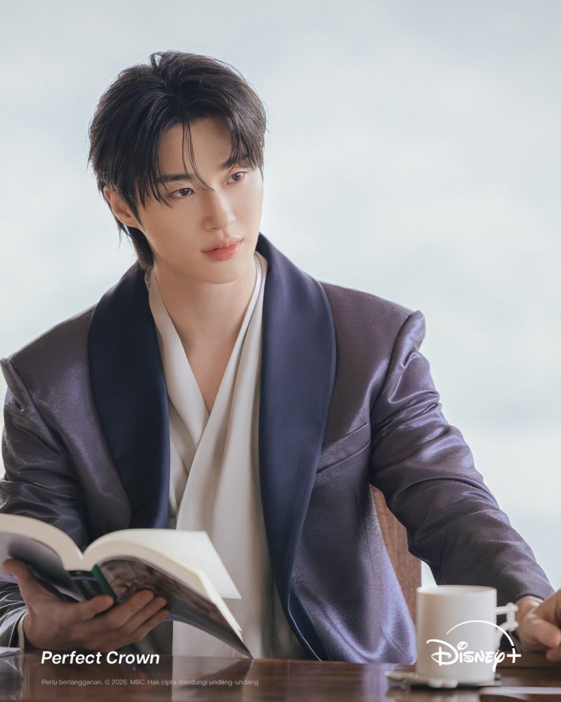 สิ้นสุดการรอคอย! ไอยู-บยอนอูซอก ควงคู่เผยภาพเซตแรก