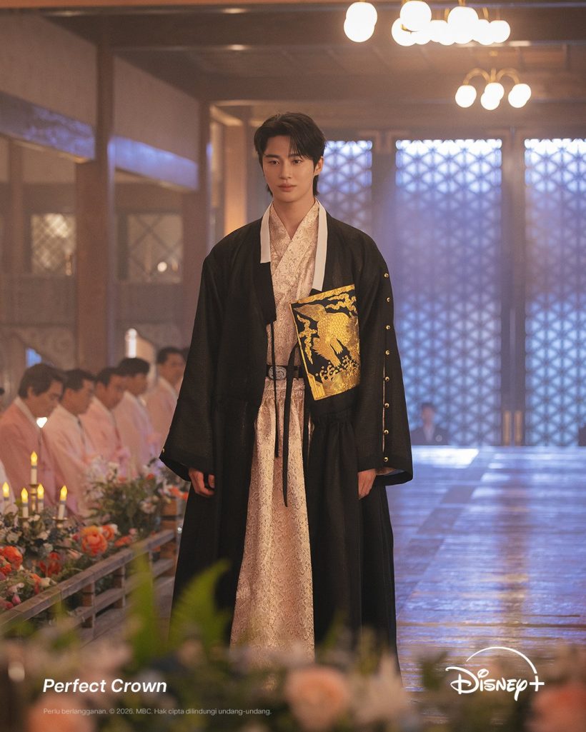 สิ้นสุดการรอคอย! ไอยู-บยอนอูซอก ควงคู่เผยภาพเซตแรก