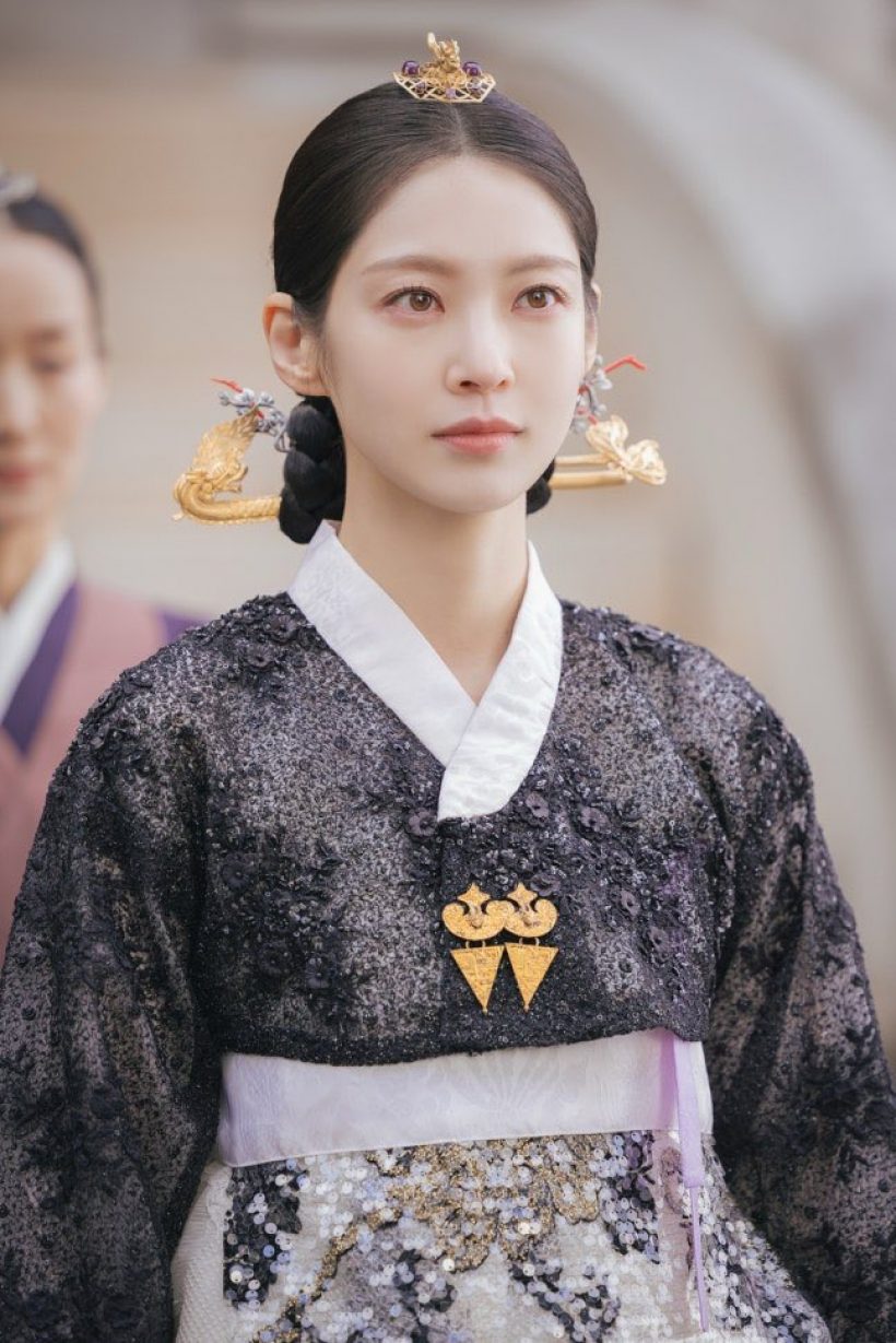 สิ้นสุดการรอคอย! ไอยู-บยอนอูซอก ควงคู่เผยภาพเซตแรก