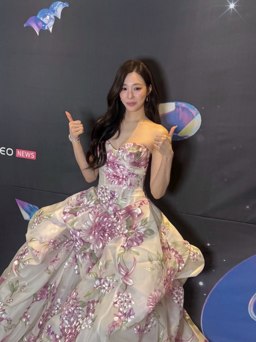 ทิฟฟานี่ สาดออร่าเจ้าสาวฟุ้ง! หลุดโฟกัสแหวนบนมือซ้าย