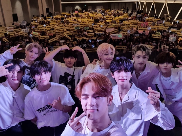 แฟนคลับช็อก! อูจิน Stray Kids ตัดสินใจออกจากวง และยุติสัญญากับ JYP