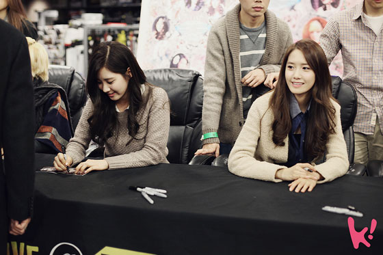 Girls’ Generation New York fansigning event