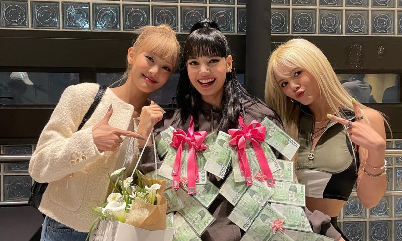 ลิซ่า เบิร์ดเดย์เพื่อนคนไทย คู่นี้มิตรภาพยาวนานจริงๆ