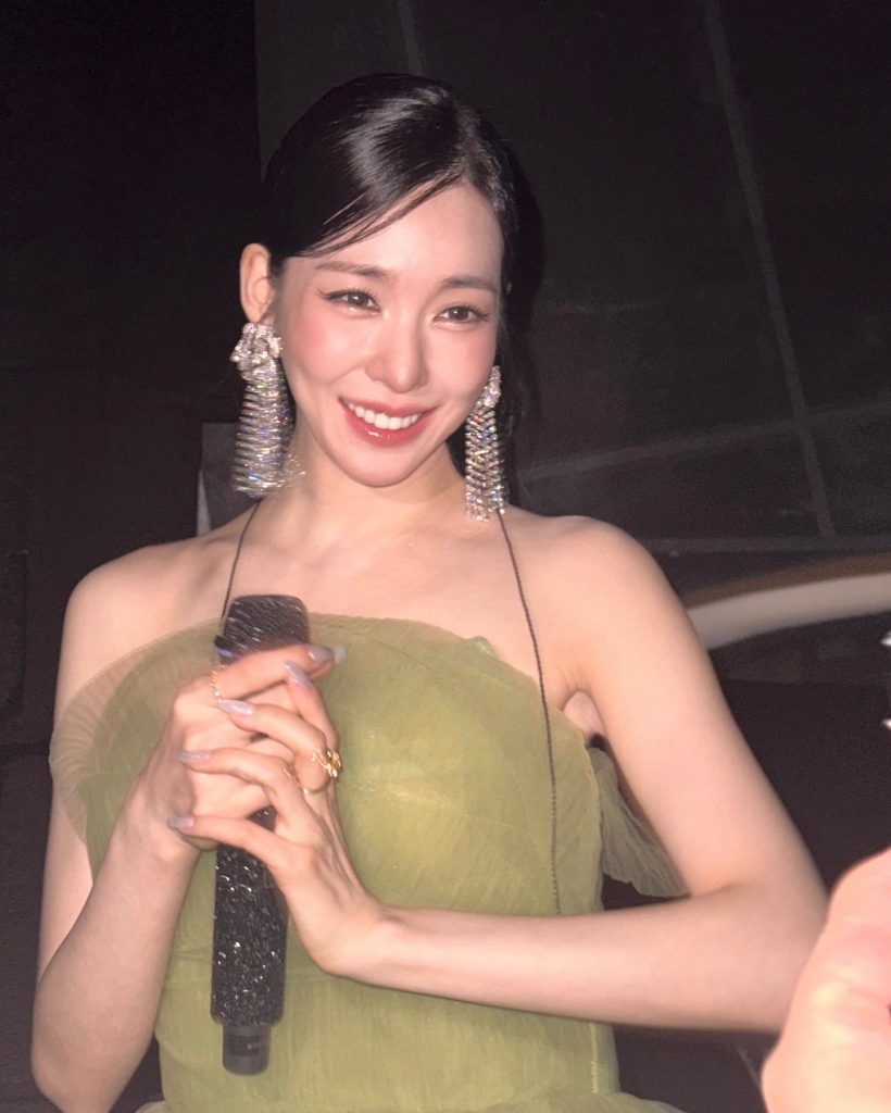 หล่อ เก่ง ครบเครื่อง! ส่องประวัติ บยอนโยฮัน ผู้ชายที่คว้าหัวใจ ทิฟฟานี่