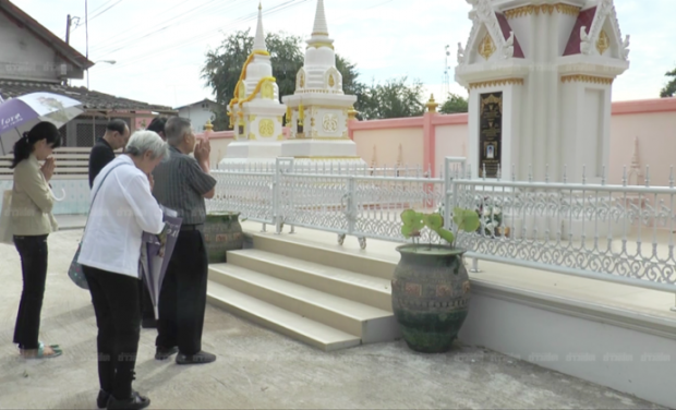 บุกถึงบุรีรัมย์ โบว์ มะลิ แฟนคลับทำบุญ ปอ 1 ปี ลุ้นเลขเด็ด?