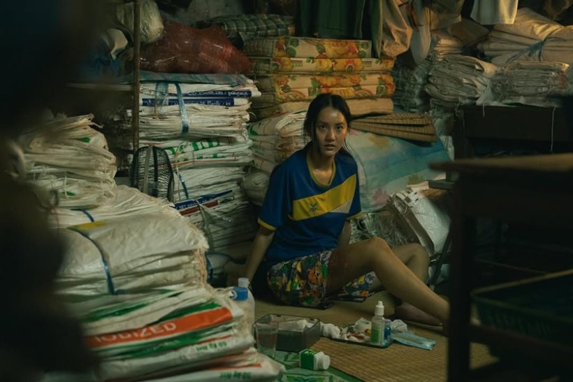 เปิดวาร์ป เนอู ทนายปีศาจ ตัวจริงสวย! ออร่าพุ่ง คนดูจำแทบไม่ได้