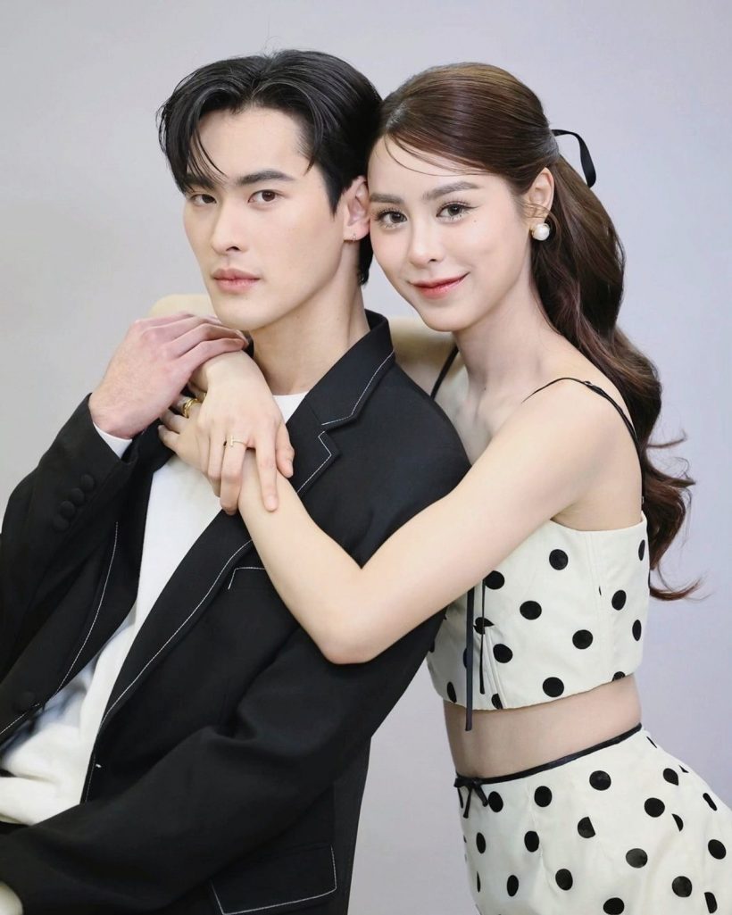 จับภาพเด็ด! คู่จิ้นช่อง3 โผล่เกาหลี เเฟนๆเเห่เชียร์เปิดตัวเถอะ
