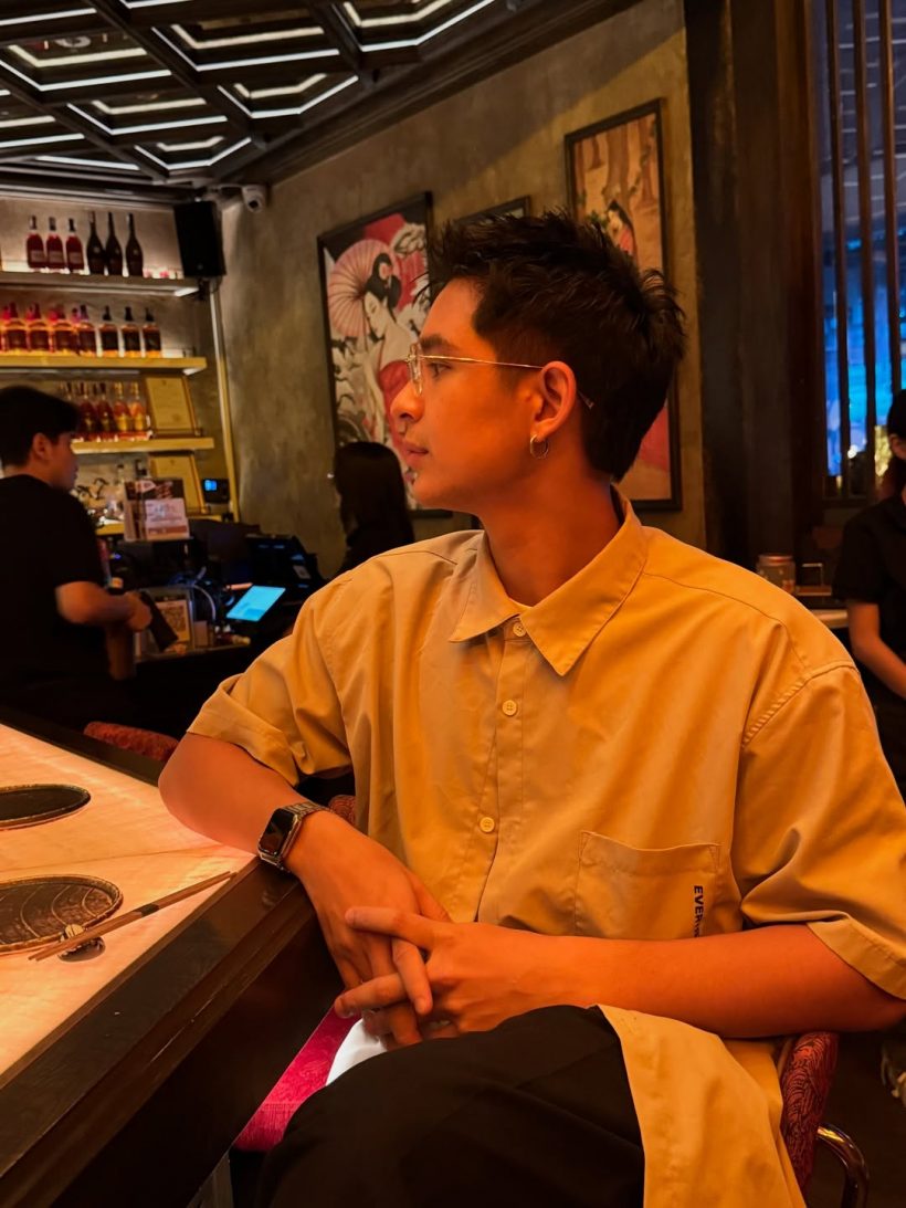 เกิดอะไรขึ้น พระเอกดังโผล่เวที IQIYI ลือย้ายค่ายเเล้ว