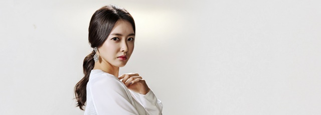 Wang Ji Hye รับบทเป็น Song Chae Kyung ซงแจกยอง
