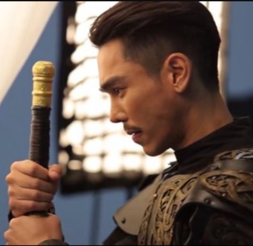 ขนลุก! เหตุผลที่ตรีภรภัทร ได้เป็นพระนเรศวร หรือท่านเลือกเอง..?