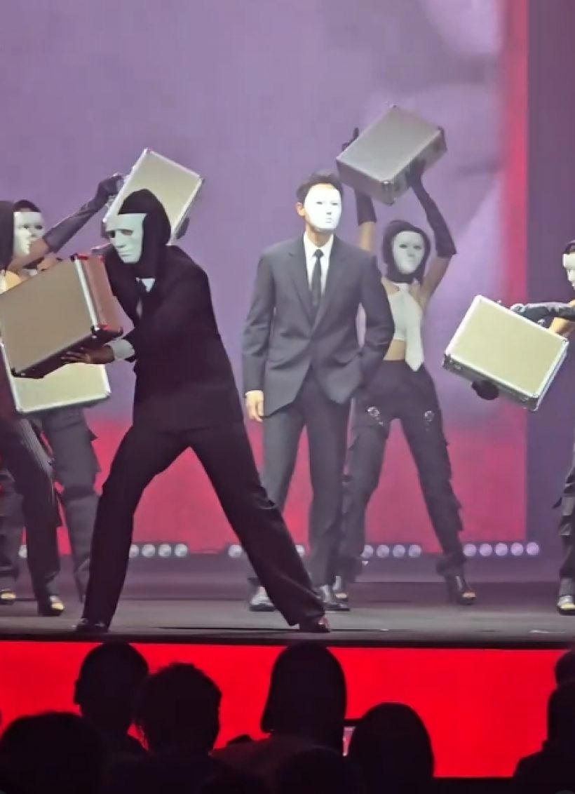 นึกว่าตาฝาด! พระเอกเบอร์1 ช่อง3 โผล่ร่วมงานช่องMONO