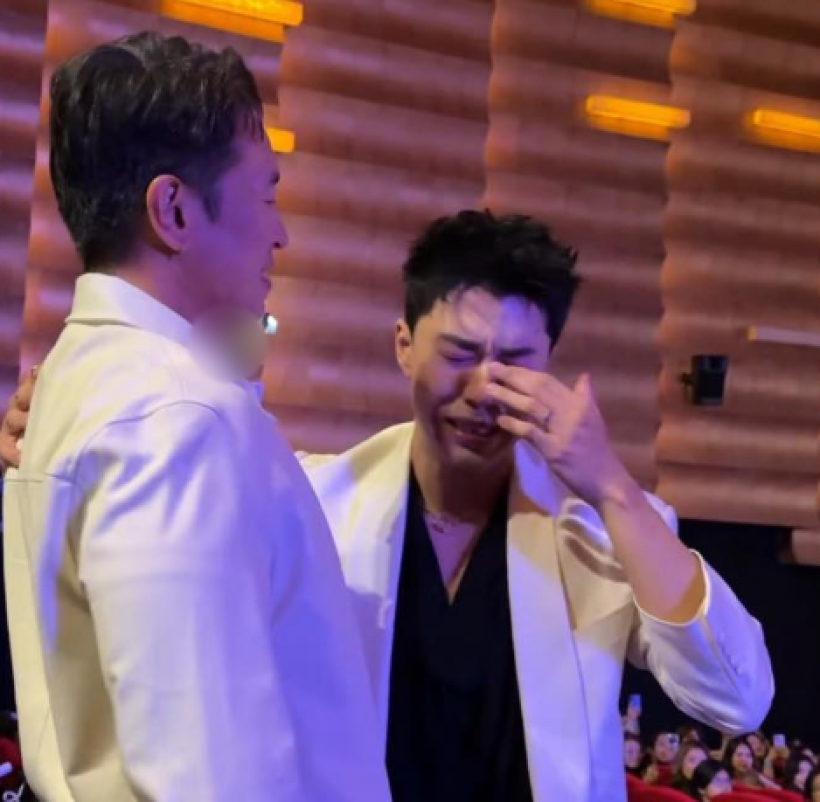 บีบหัวใจ! นายณภัทร ร้องไห้กลางวงล้อม ฝ่ากระแสแบนหงสาวดี