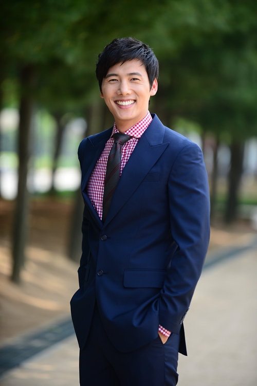 Lee Sang Woo แสดงเป็น Seo Jae Woo