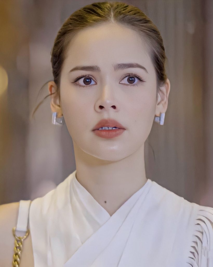 ออร่าซุปตาร์! มัดรวมความสวย ญาญ่า อุรัสยา ในละครคือเธอที่คนพูดถึงไม่หยุด