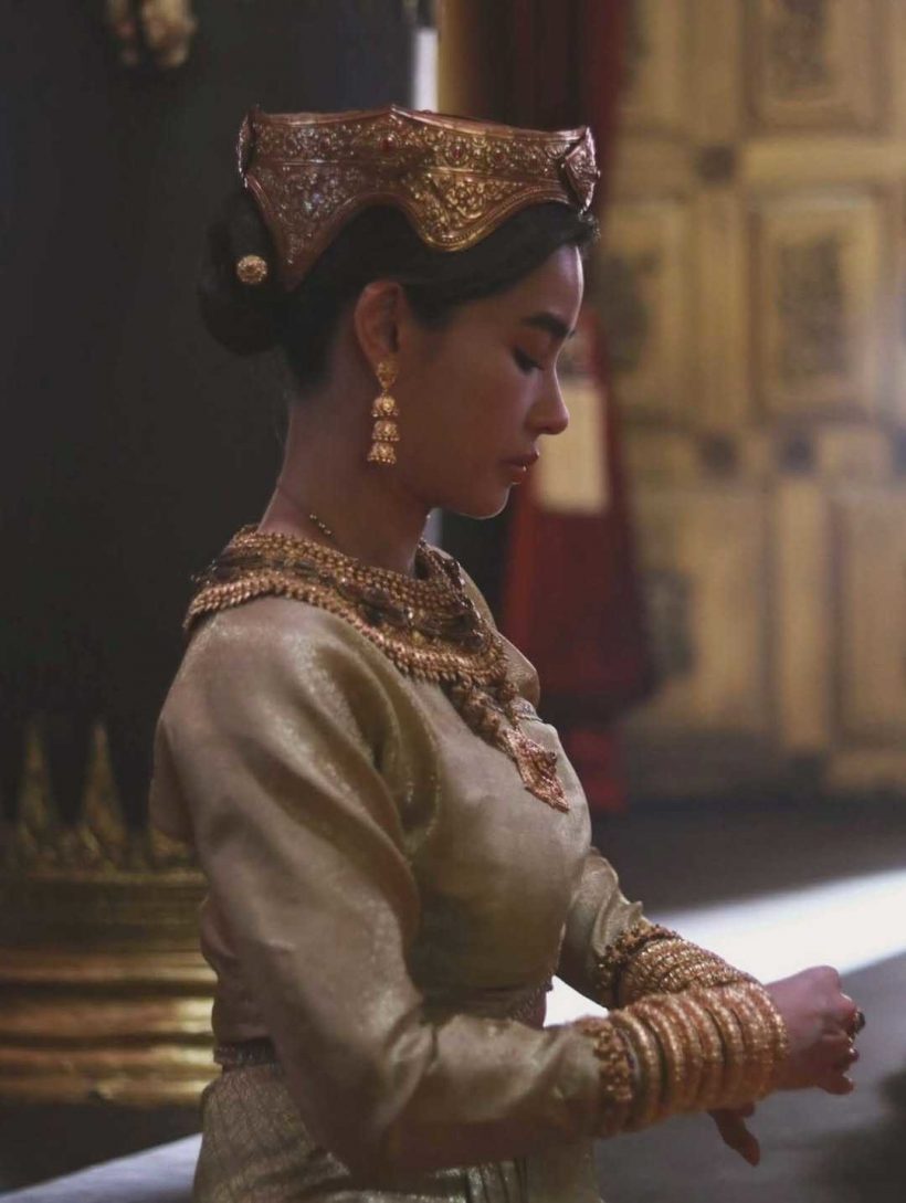 ชาวเน็ตตะลึงงัน! วิว วรรณรท เป็นพระสุพรรณกัลยา ที่สมบูรณ์เเบบ