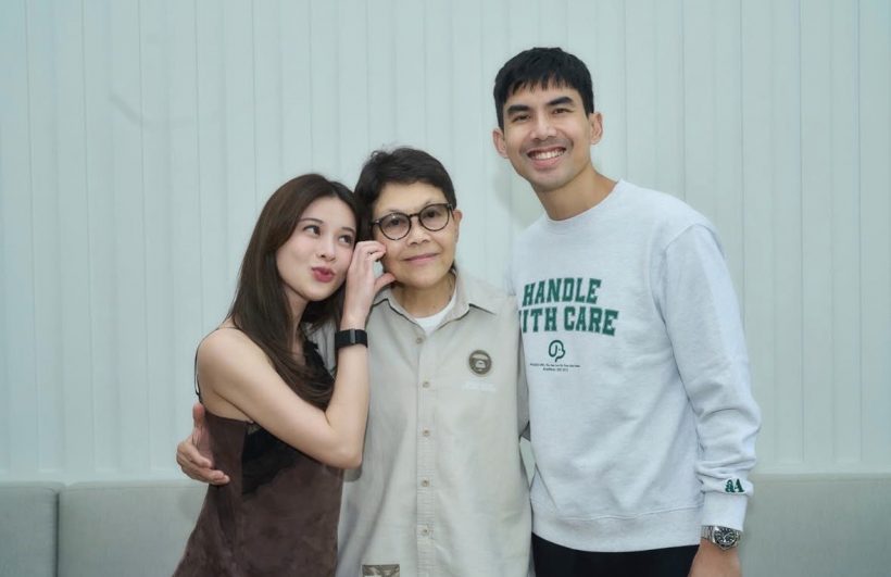 เคมีที่รอคอย! เต๋อเก้า สลัดลุคเดิม ลงจอคู่กันครั้งแรก