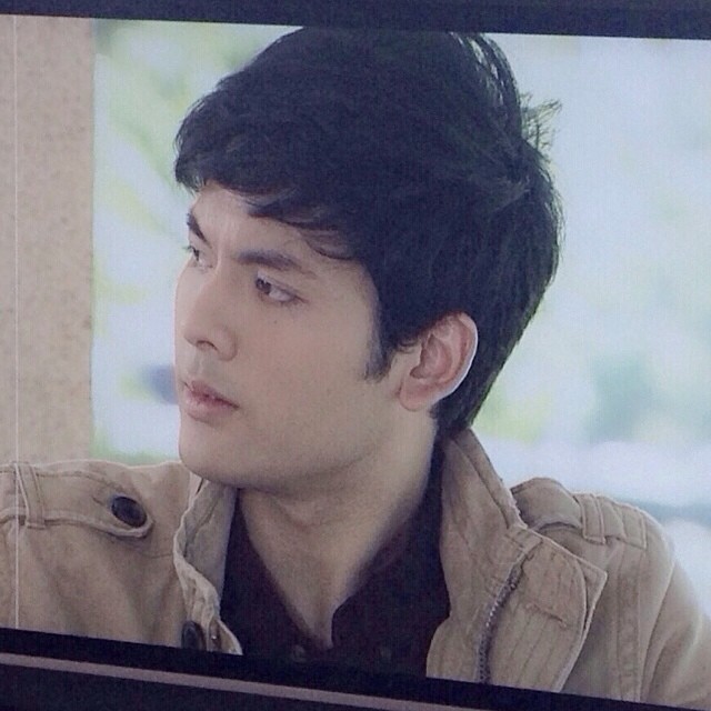 บอม ธนิน