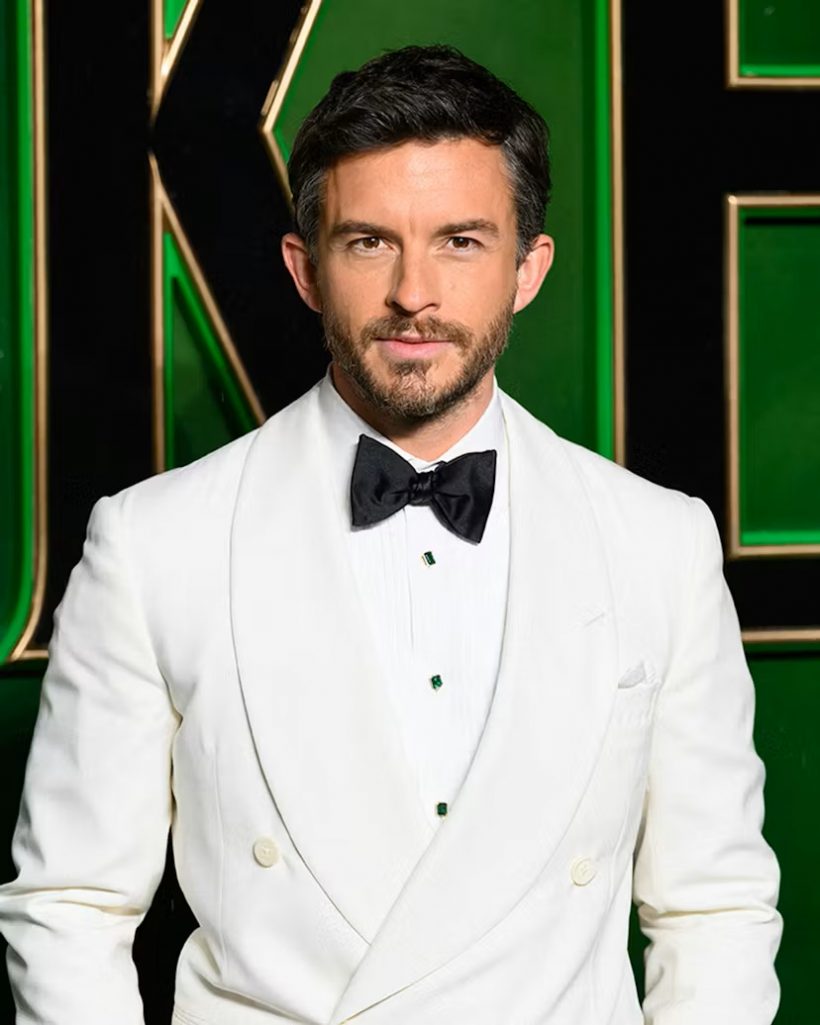 ขึ้นเเท่นเบอร์ 1 พระเอกคนนี้ทำรายได้หนังทะลุหมื่นล้าน