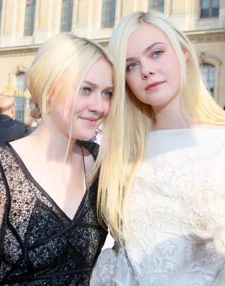 Dakota Fanning & Elle Fanning