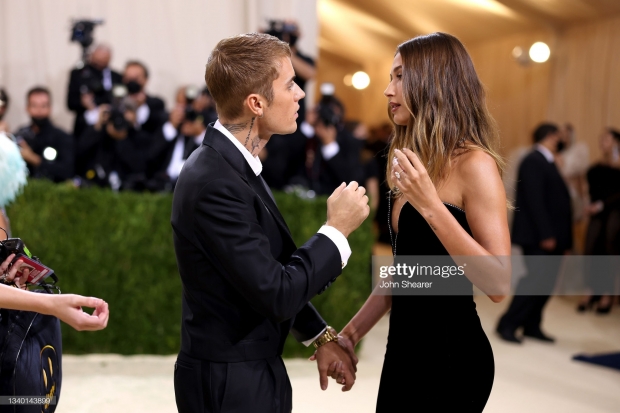 ฮือฮา! จัสติน ควงภรรยาร่วมMet Gala แต่ช็อตนี้ท้องหรือเปล่า?