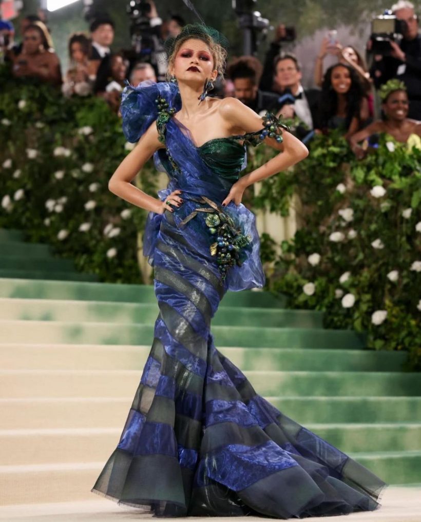 มัดรวมเเฟชั่นคนดังเดินพรมเเดง  Met Gala 2024 ชุดใครปัง-พัง! 