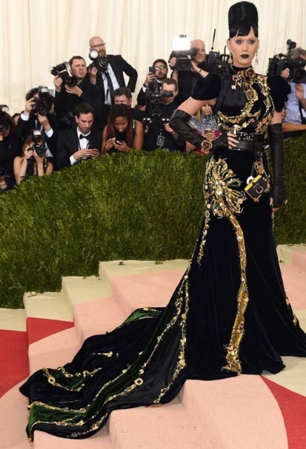 แฟชั่นซุปตาร์ประชันบนพรมแดงงานMet Gala 2016 