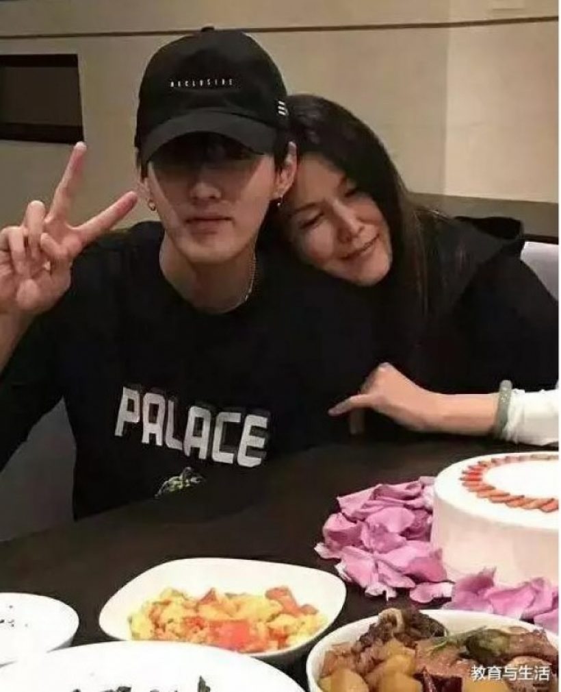 สะเทือนวงการ เเม่อดีตซุปตาร์ ถูกตัดสินจำคุก ปมฉ้อโกงภาษี