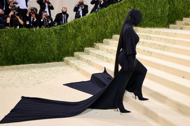 มาเพื่อสังหารหมู่! ซุปตาร์สาว กับแฟชั่นสุดต๊าชงาน Met Gala