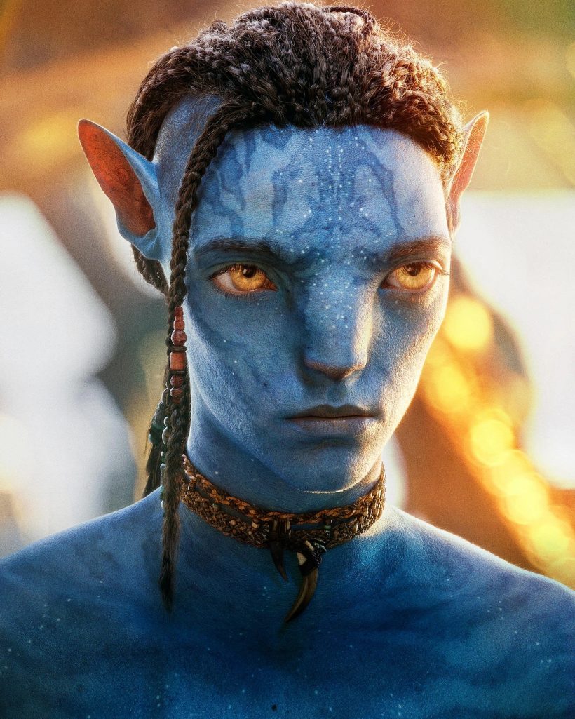 กรี๊ด! ถอดรูปหนึ่งในนักเเสดง AVATAR 2 ตัวจริงเเบบไม่ใส่เอฟเฟกต์ หล่อตาเเตก