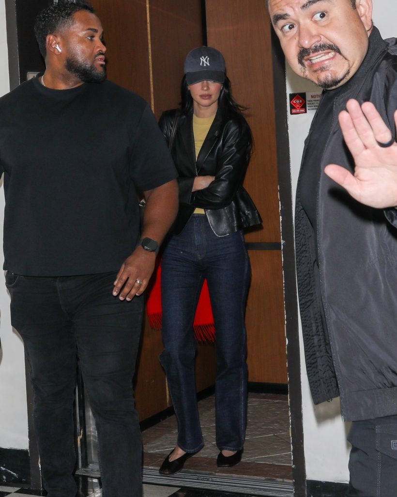 สยบข่าวเลิก!คู่รักดังโชว์หวานกลางร้านซูชิ