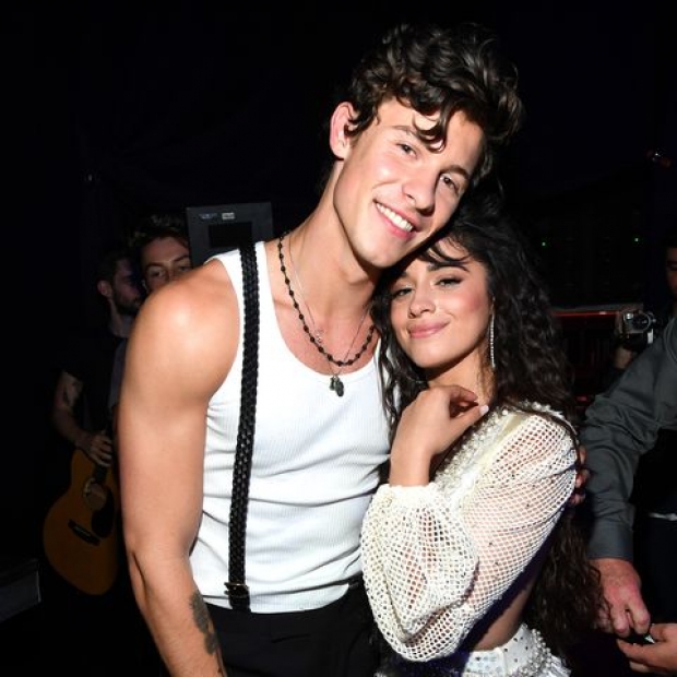 ช็อกวงการ!! สื่อนอกเผย คู่รัก Shawn-Camila เลิกกันเเล้ว 