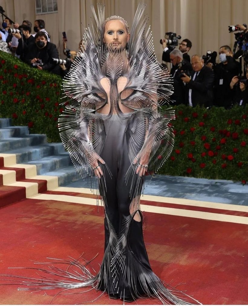 อลังการทุกคน! ส่องเเฟชั่นตัวเเม่วงการบันเทิง เดินเฉิดฉายในงานMet Gala2022