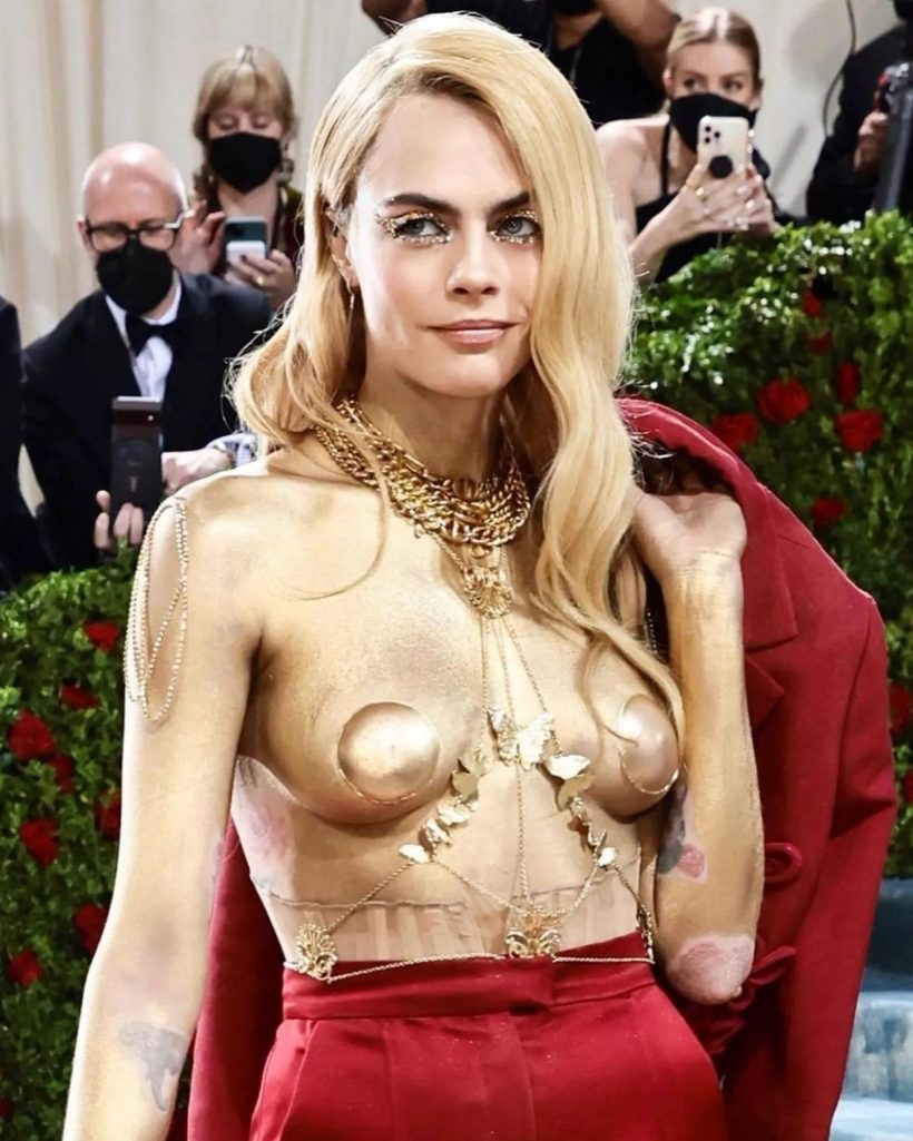  โลกต้องจำ! ซุปตาร์สาวเปลือยอกกลางพรมแดงMetGala2022