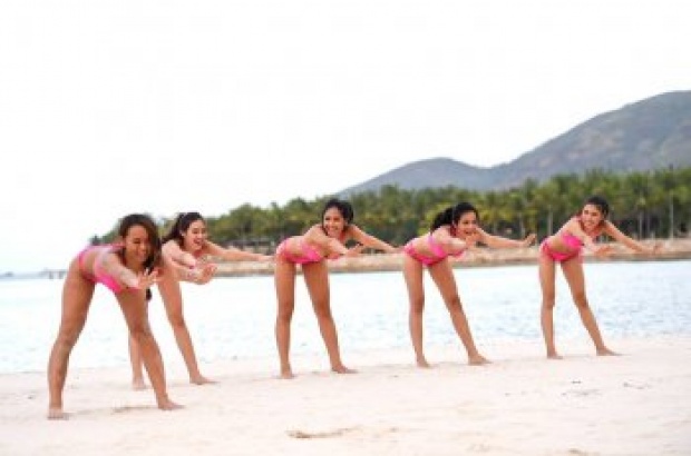 แอบส่อง!! สาวๆ มิสยูนิเวิร์สเวียดนาม 2015 อวดเซ็กซี่ริมชายหาด!!