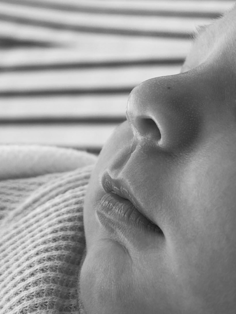 ซุปตาร์หนุ่มขึ้นเเท่นคุณพ่อ เปิดตัวลูกชายคนเเรกสุดน่ารัก