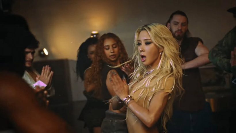 เซอร์ไพรซ์! ลูกสาวซุปตาร์โผล่ร่วมงานเกิร์ลกรุ๊ปดัง แบบไม่มีใครรู้