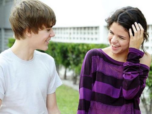 "Justin Bieber" และ "Selena Gomez"