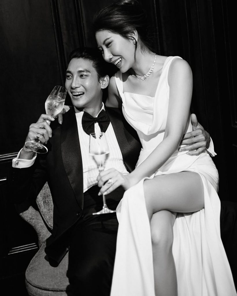 ว่าที่เจ้าบ่าวสายละมุน ไป่ ทาคน ทำแฟนคลับใจบางกับภาพคู่สุดหวาน