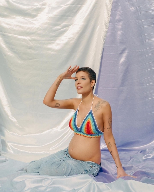  ยินดีด้วยจ้า! นักร้องสาว Halsey คลอดเบบี๋คนแรกแล้ว